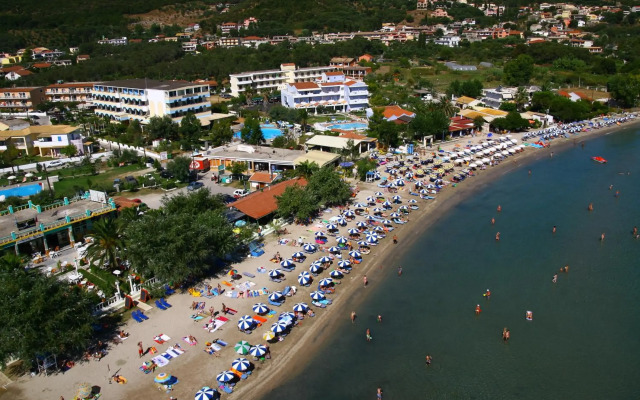 Aggelos Family Hotel