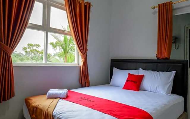 RedDoorz @ City Park Medoho Semarang