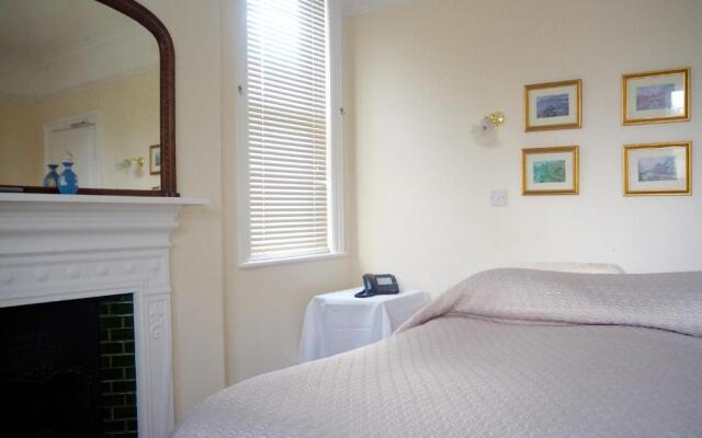 Old Manse Hotel