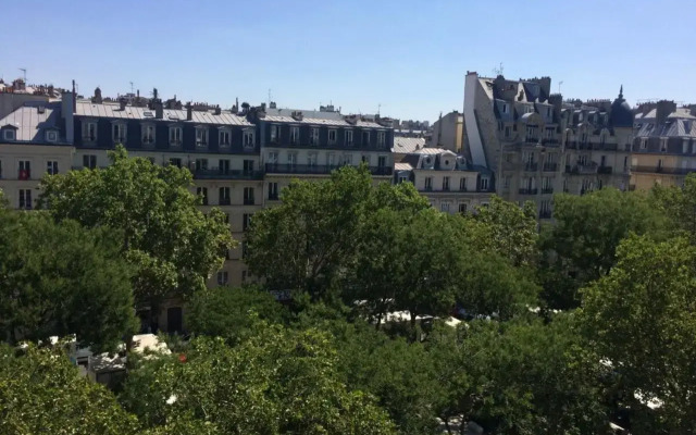 Fully Renovated Bright Studio With High View