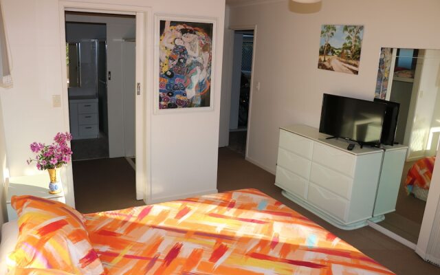 Waterfront Home Stay