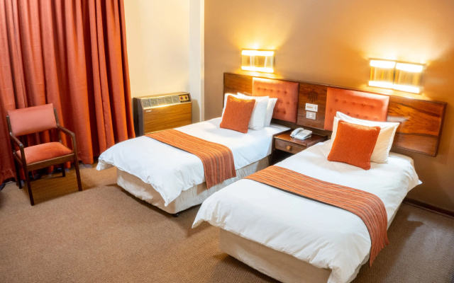 Elgro Hotel