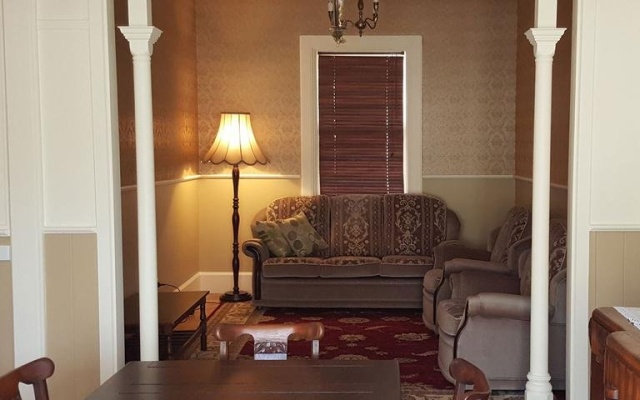 Mulberry Cottage Beechworth – Hotel Rooms – Beechworth