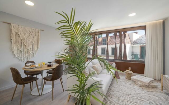 Cine Park Residence by An Island Apart