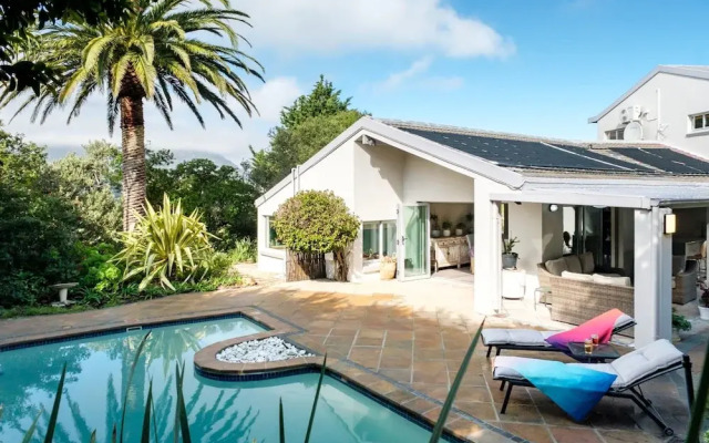 Charming Home With Mountain Views at Rivendell