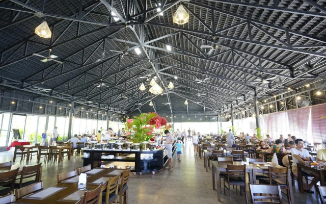 Diamond Bay Resort and Spa