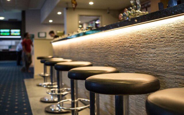 Nightcap at St Albans Hotel