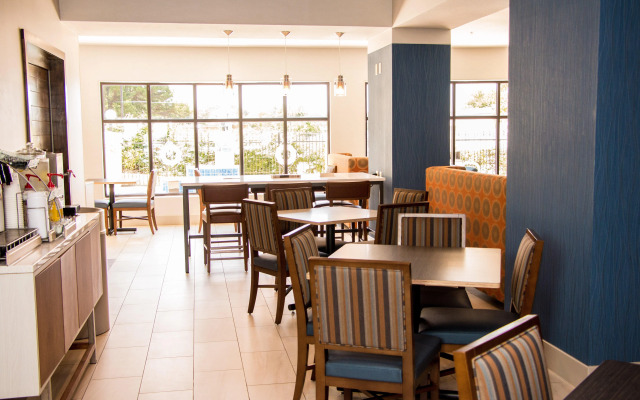 Comfort Inn & Suites Tyler - Lindale