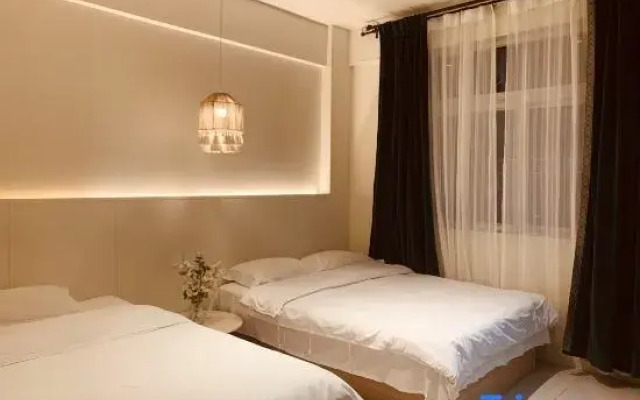 Xinxin Youth Hostel (Shenzhen Window of the World)