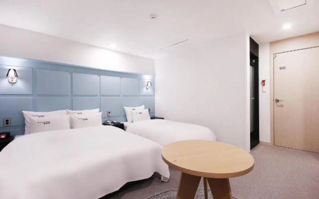 Pohang Mundeok Hotel XYM