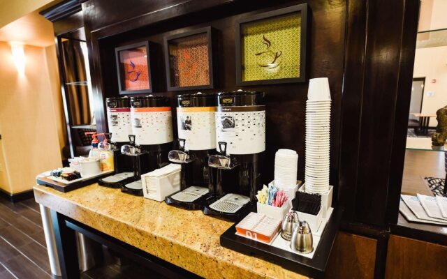 Hampton Inn and Suites Pine Bluff