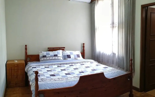 Villa Bumblebee 2 – Little Venice Puncak