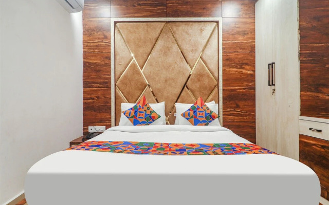 Fabhotel Double Tree