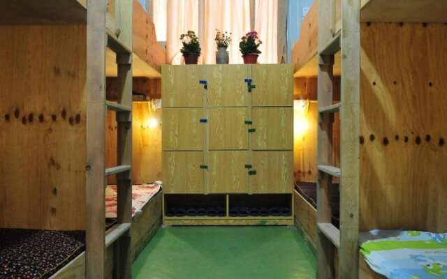 Dali Letu International Hostel