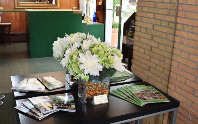 O'Sullivan's On The Lake Motel