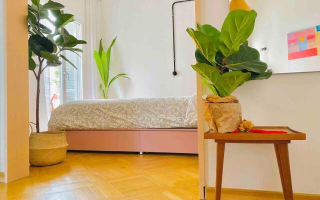 Downtown Boutique Apartment