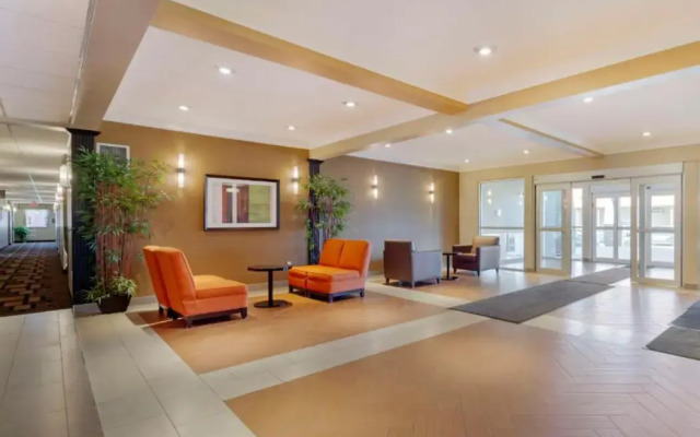 Best Western Plus Peace River Hotel & Suites