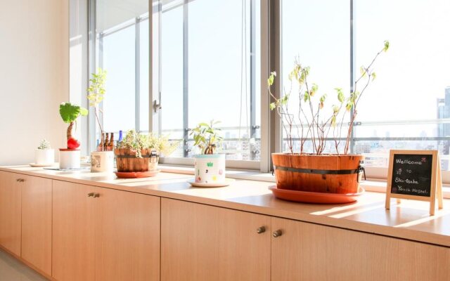Shin-Osaka Youth Hostel