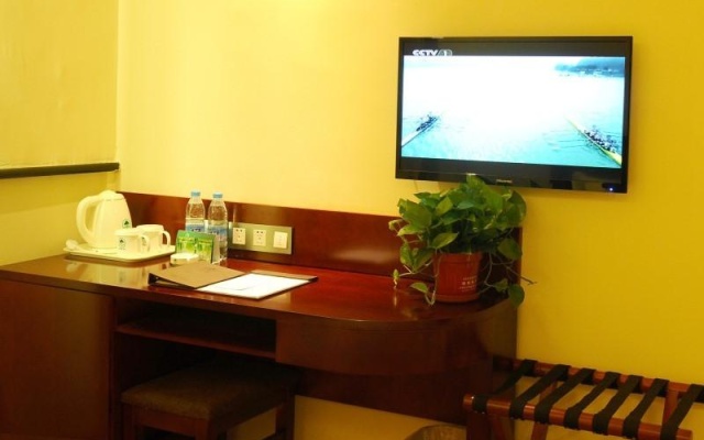 GreenTree Inn JiangSu ChangZhou MengHe Avenue QiLiang JinFu Business Hotel – Guest Rooms – Changzhou