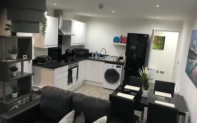 2BR Apartment in the heart of Exeter