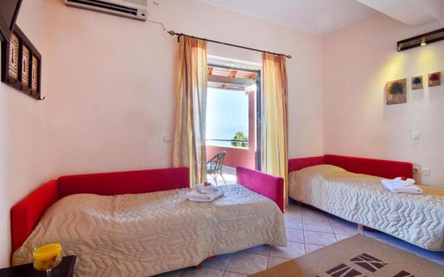 Chrismos Luxury Suites & Studios