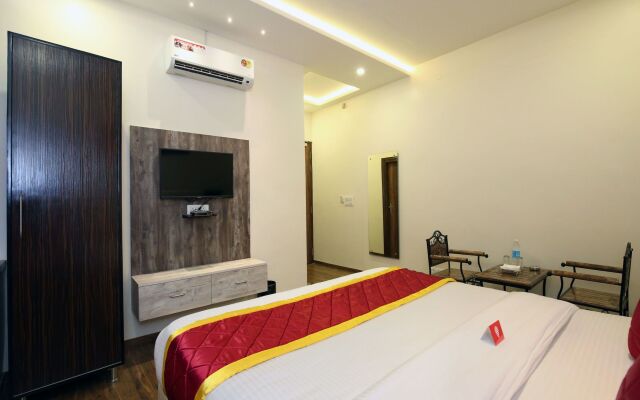 OYO 9159 Hotel Royal Woodslark
