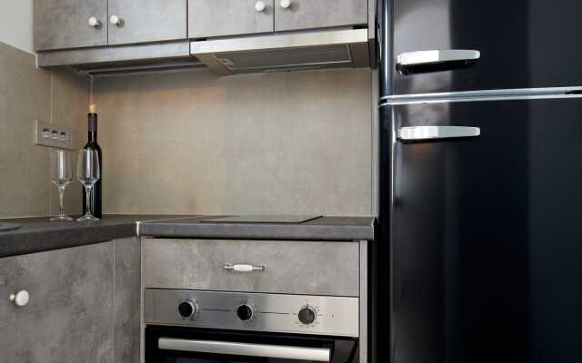 Aecon Suites