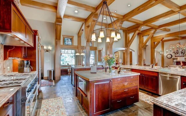 Grace Manor