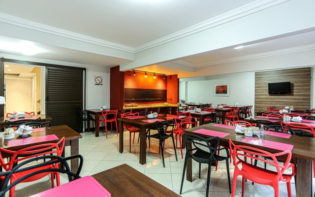 Sandri City Hotel