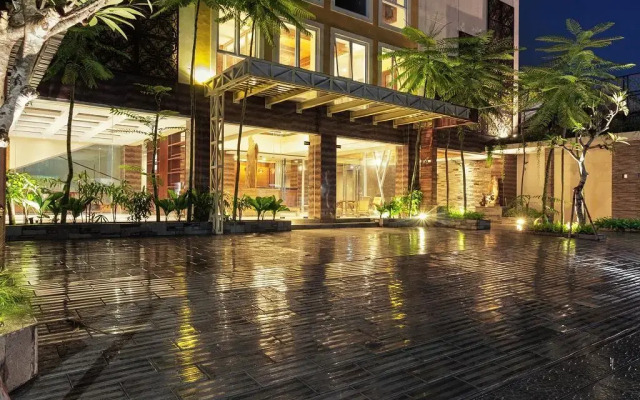 Zen Rooms Ambarukmo Plaza Syariah