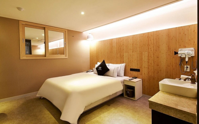 Sosan Bobo Hotel