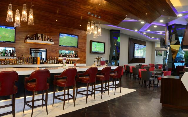 HS HOTSSON Hotel Irapuato