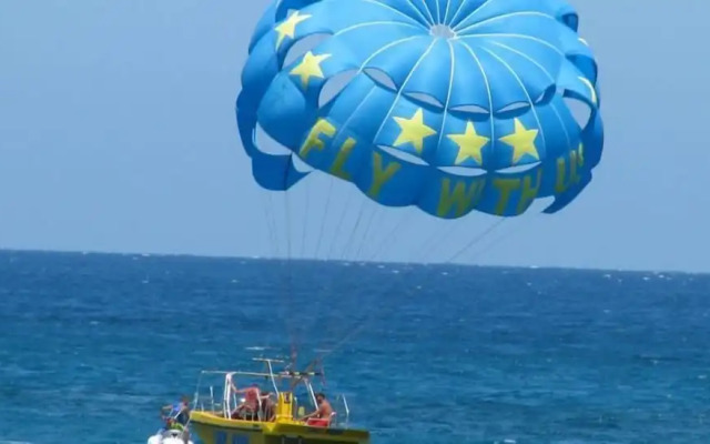 Eleni Beach Hotel