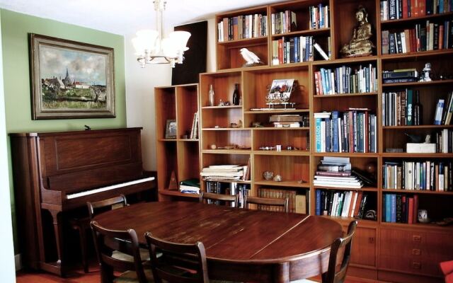 Snowshoe Pete's Mountain Retreat