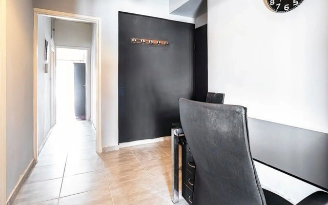 Topfloor central apartment with urban view