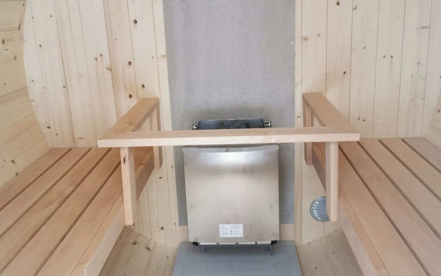 Wonderful Apartment With Barrel Sauna