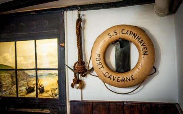 Port Gaverne Hotel