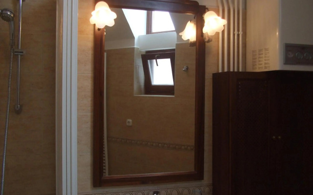 Feng Shui Wellness Apartmanhaz Heviz