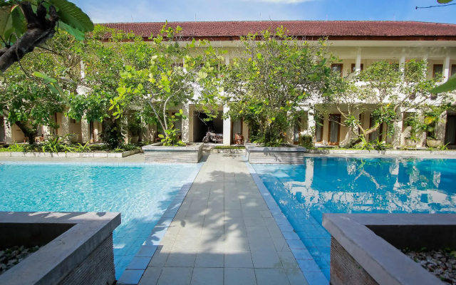 Billiton Hotel & Klub