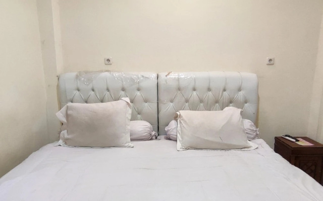 RedDoorz Syariah @ Khalifi Guest House Padang