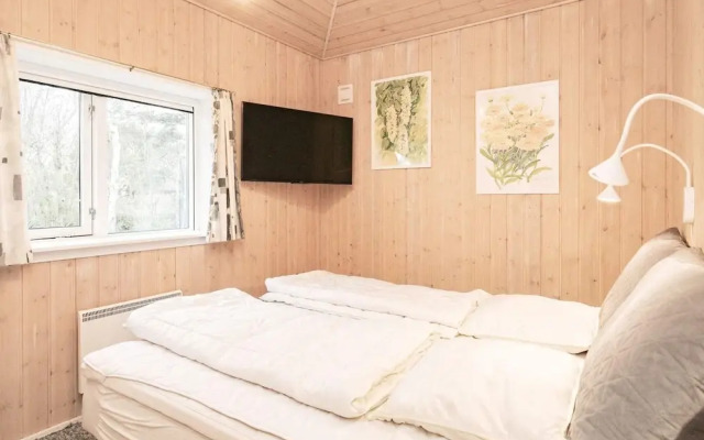 6 Person Holiday Home in Blavand