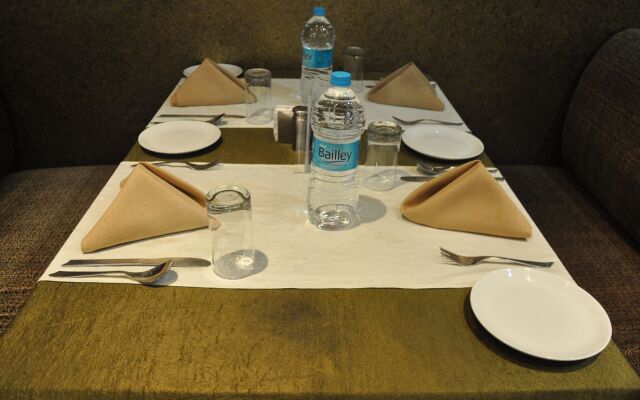 Hotel Vibhavharsh