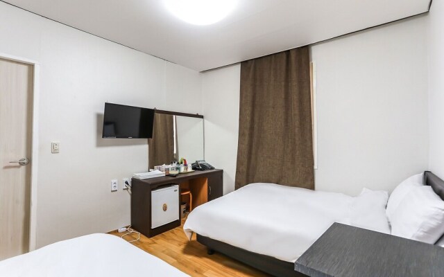 Gangneung Miseongjang Motel