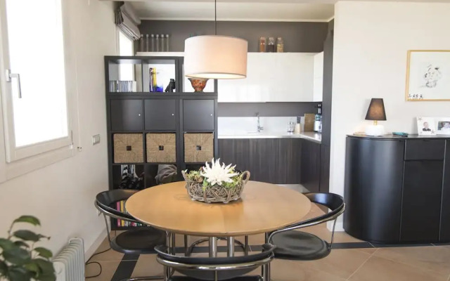 Apartment With Terrace for 4 People