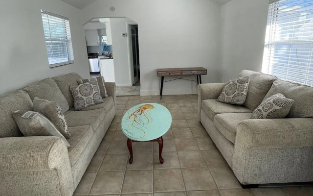 4415 125th 2 Bedroom Home