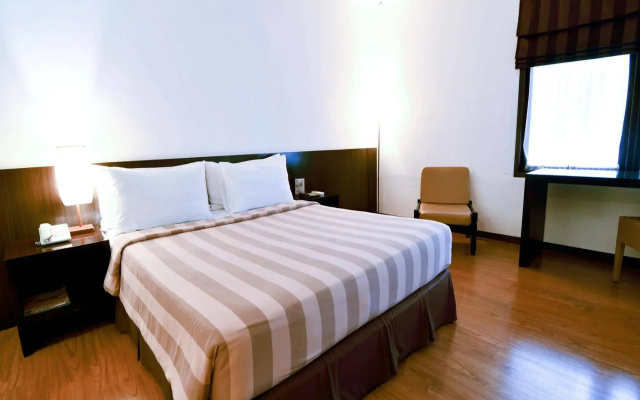 Gumilang Regency Hotel By Gumilang Hospitality