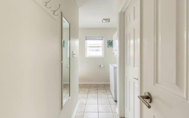 *Cozy Studio Carriage House- Minutes from Downtown