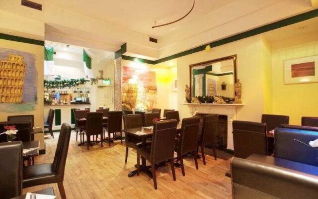 Lynam's