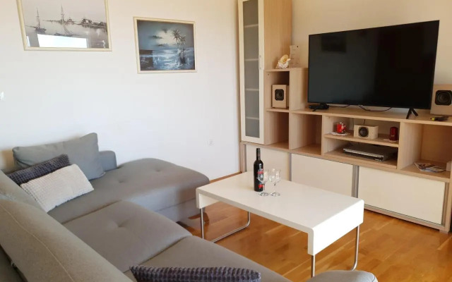 Apartment Tomo
