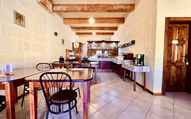 Grotto's Paradise B&B